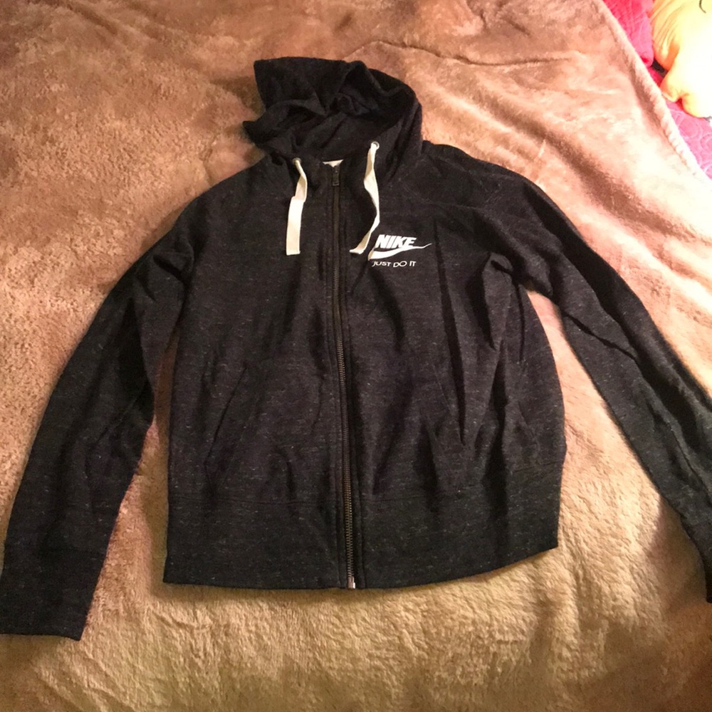 Nike sweat shirt